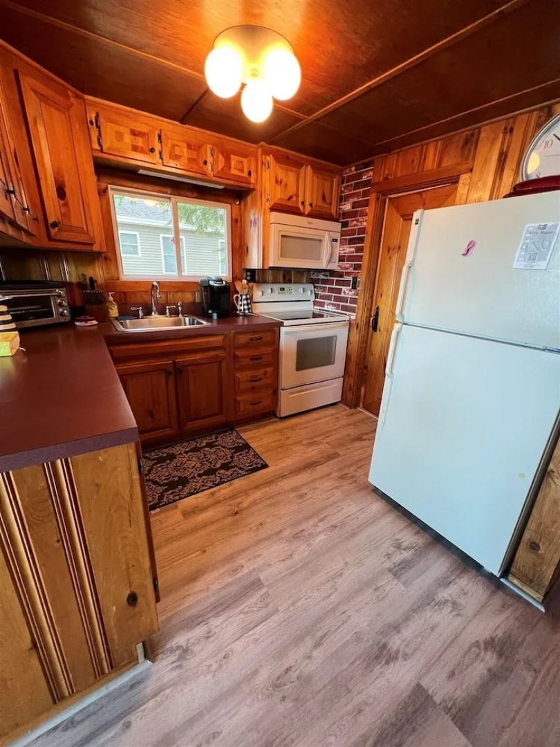 Camp Carroll Limit 6 3 Bedroom Home by RedAwning