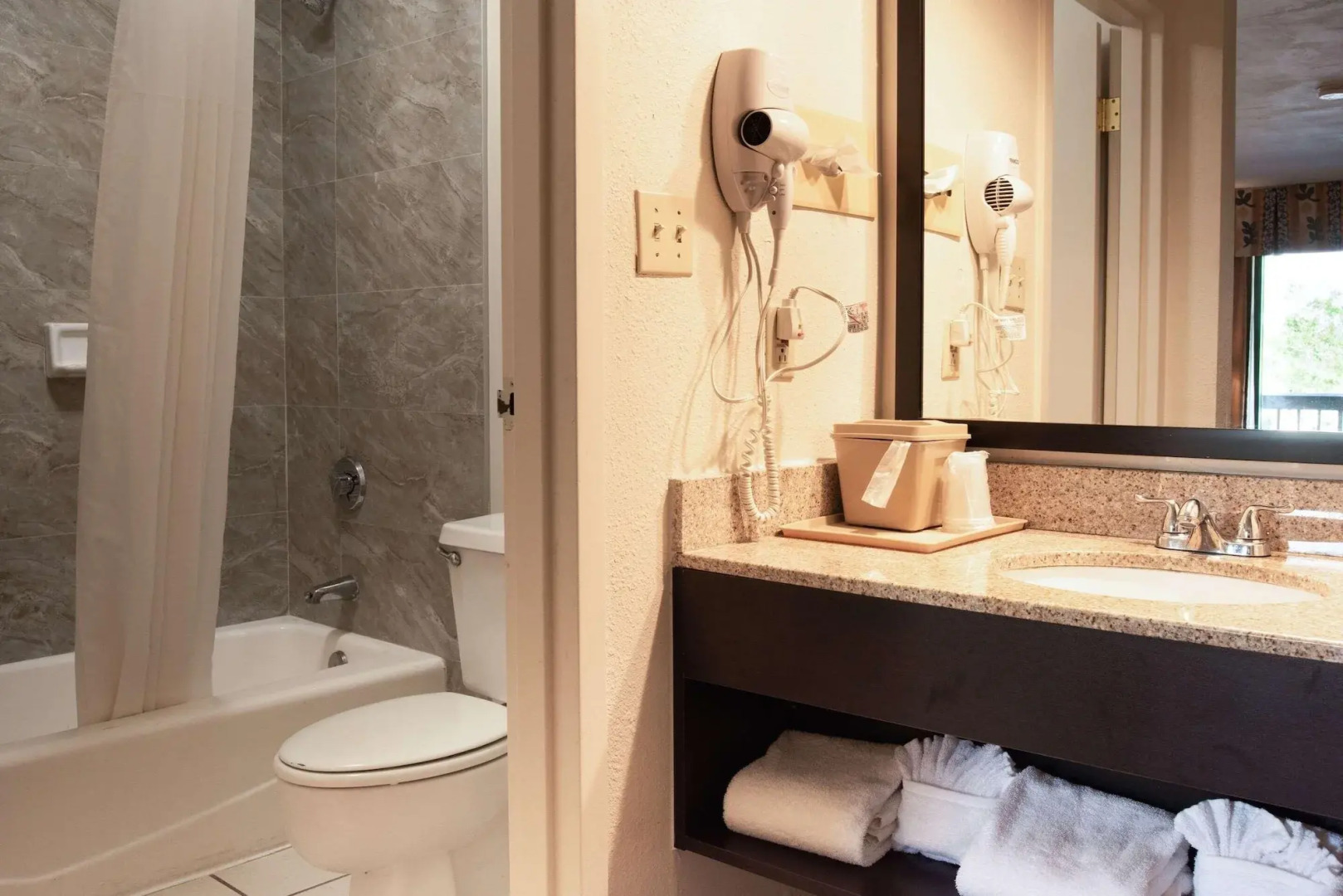 SureStay Hotel by Best Western St. Pete Clearwater Airport