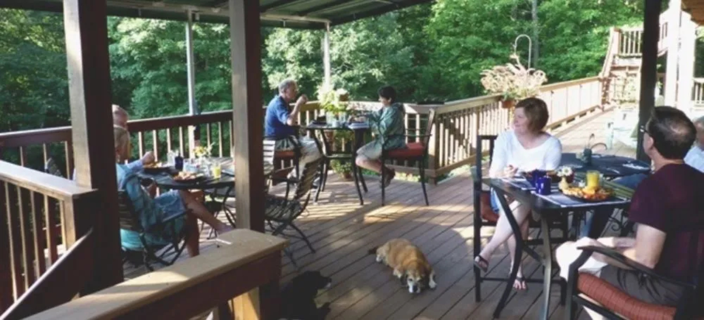 Bent Creek Lodge Bed & Breakfast