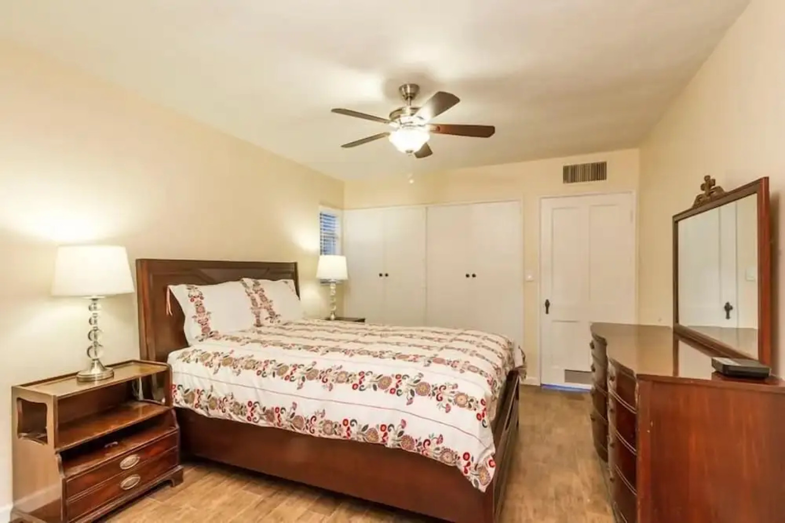 Encanto Bungalow By Signature Vacation Rentals