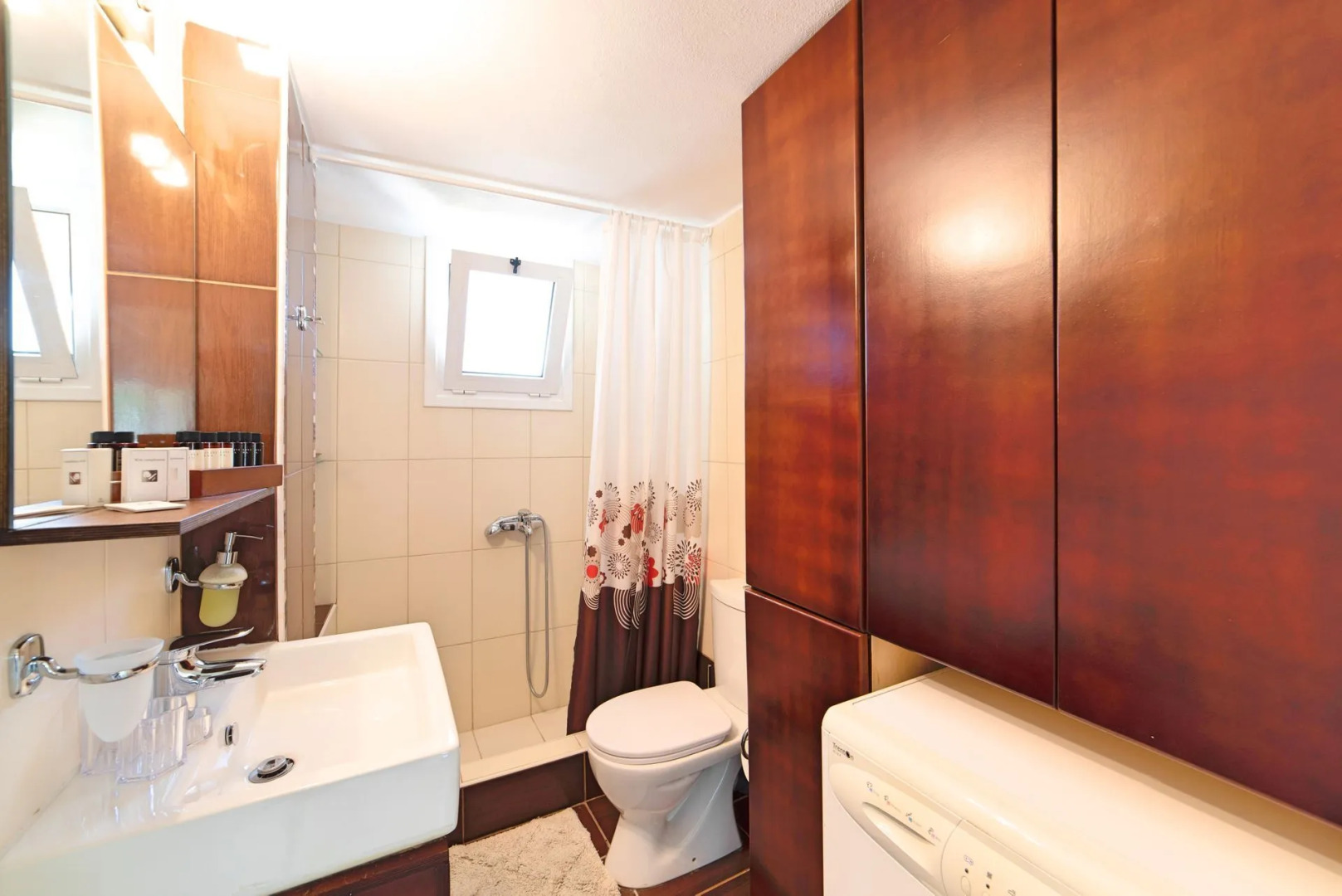 Olive Green Villa Heated Pool