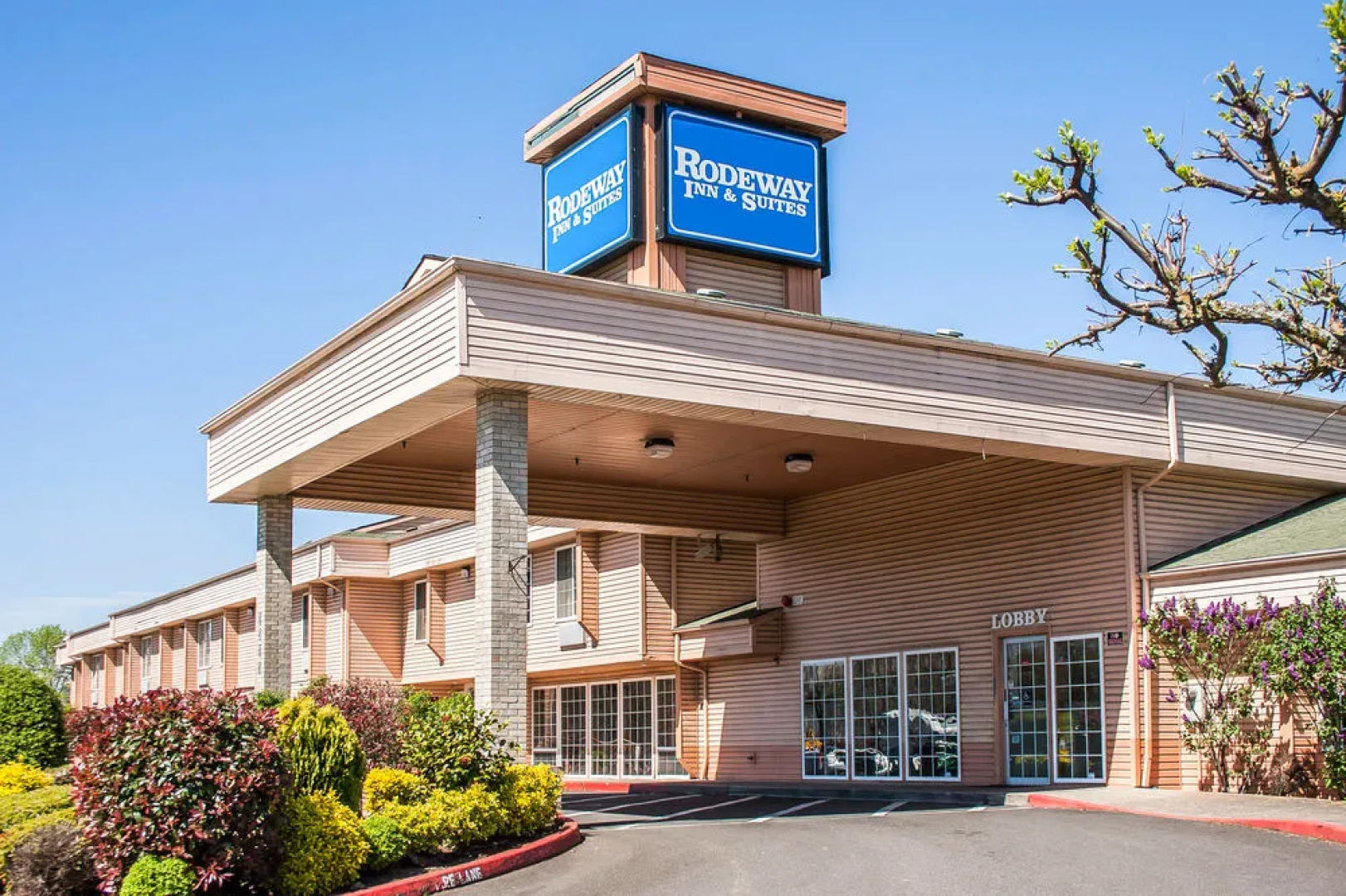 Rodeway Inn & Suites