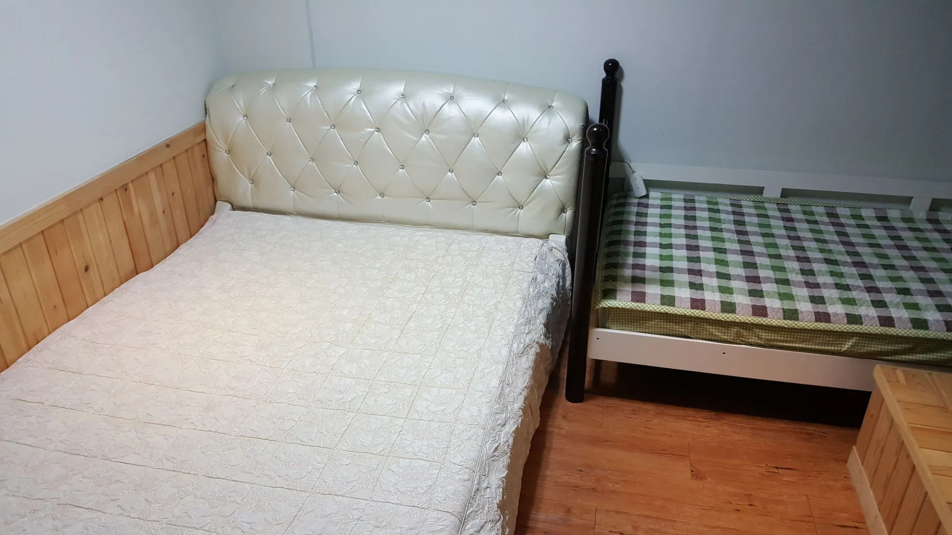 Dongbaekseom Guest House