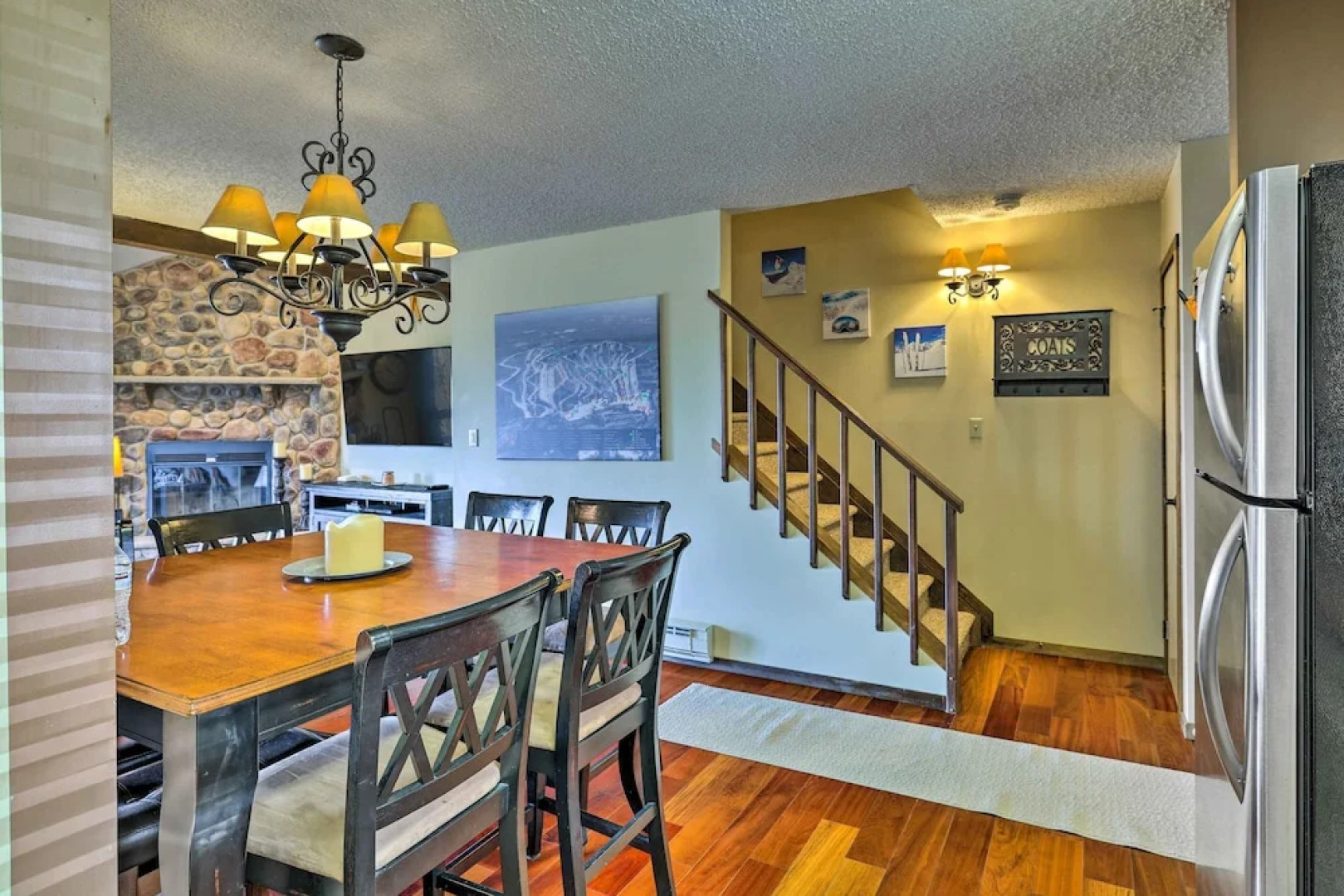 Cozy Camelback, Pocono Retreat w/ Mountain Views!