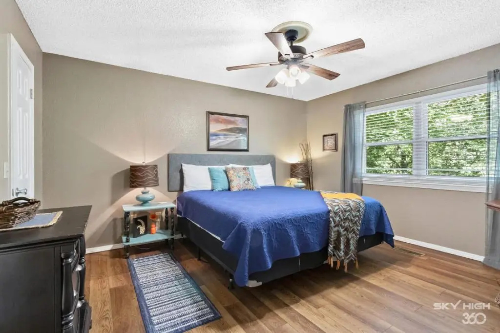 Wooded, Quiet Cottage, Very close to the Back 40