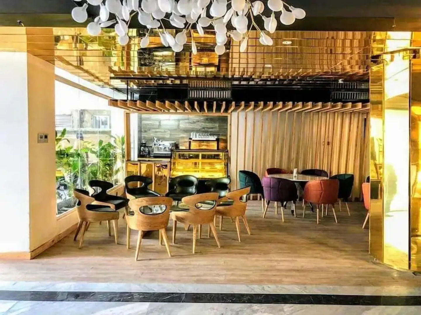 Grace Cox Smart Hotel