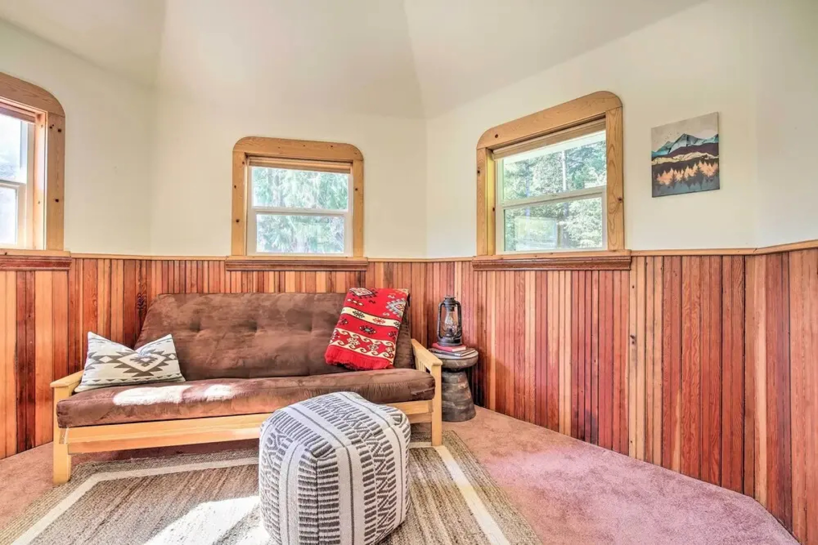 Cozy 'black Bear Retreat' by Mount Rainier!