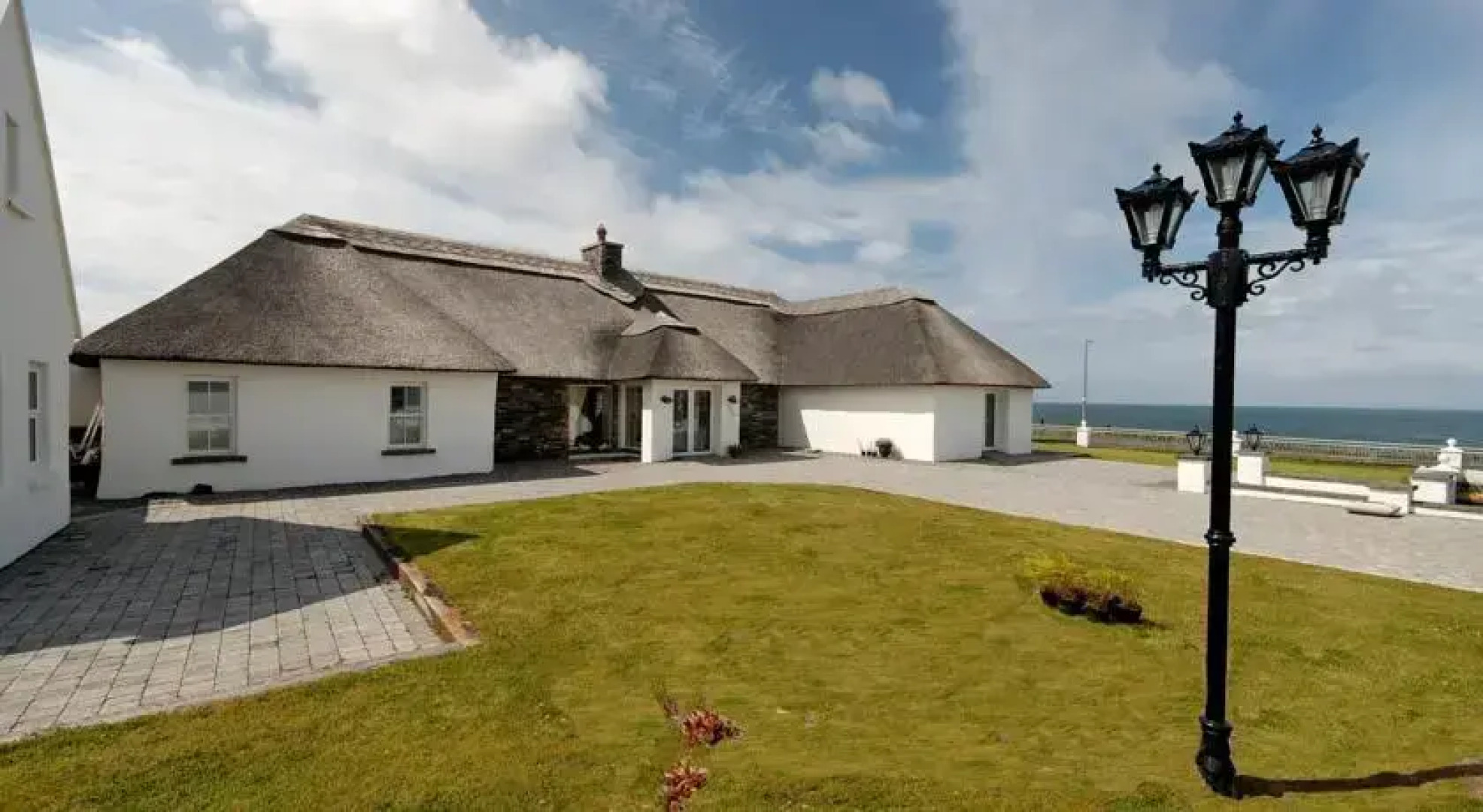 Red Cliff Lodge Restaurant and Seaview Suites