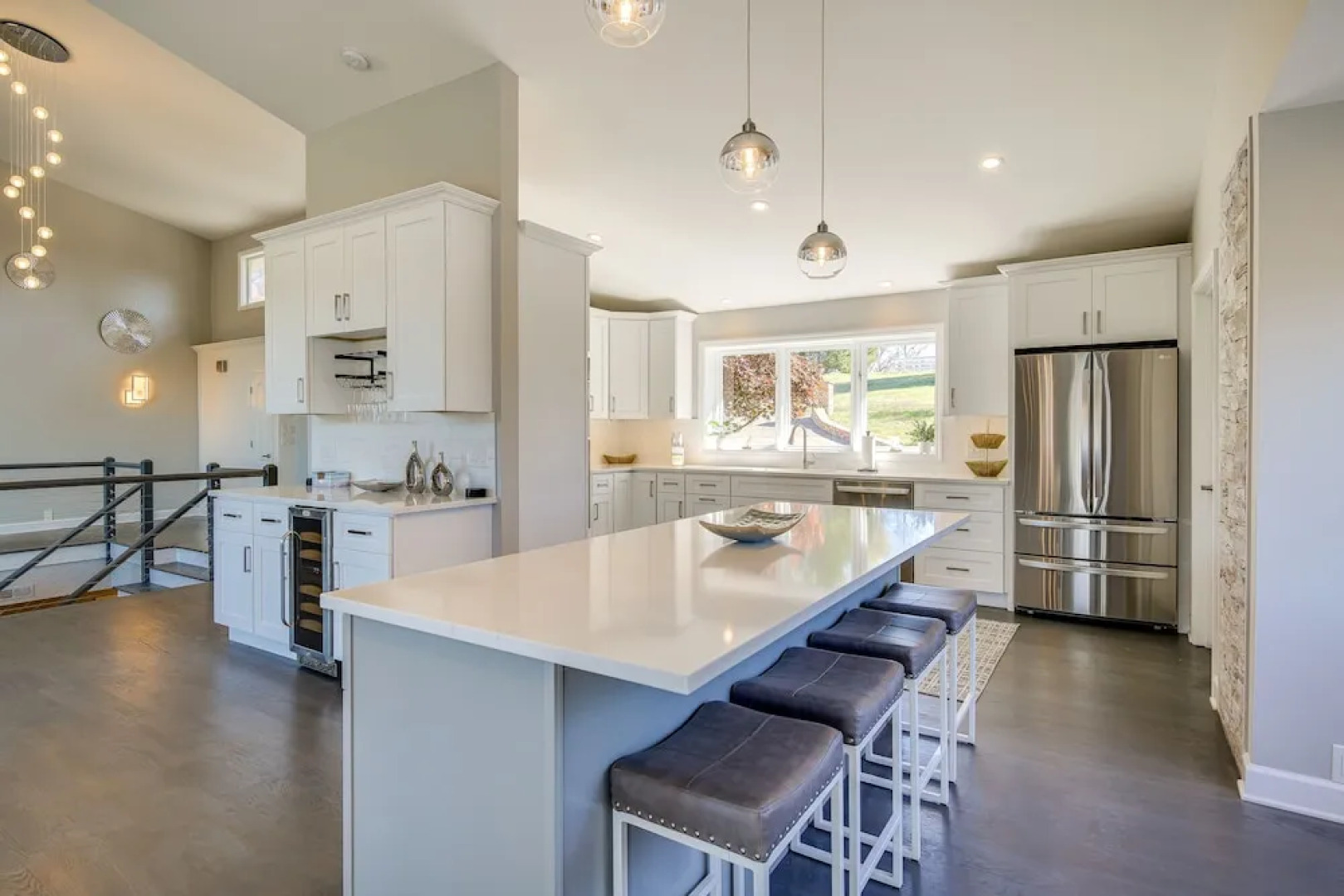 Lafollette Home: Community Pool & Mountain Views!