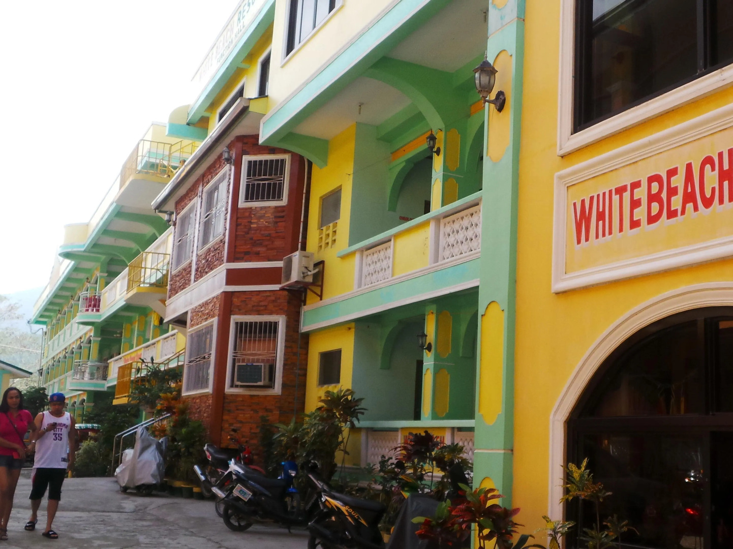 White Beach Resort Puerto Galera powered by Cocotel