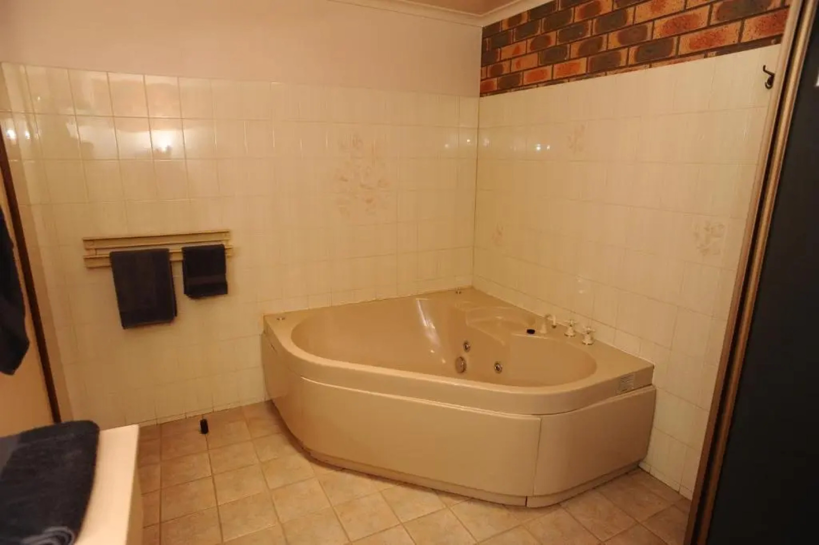 Horsham Mid City Court Motel