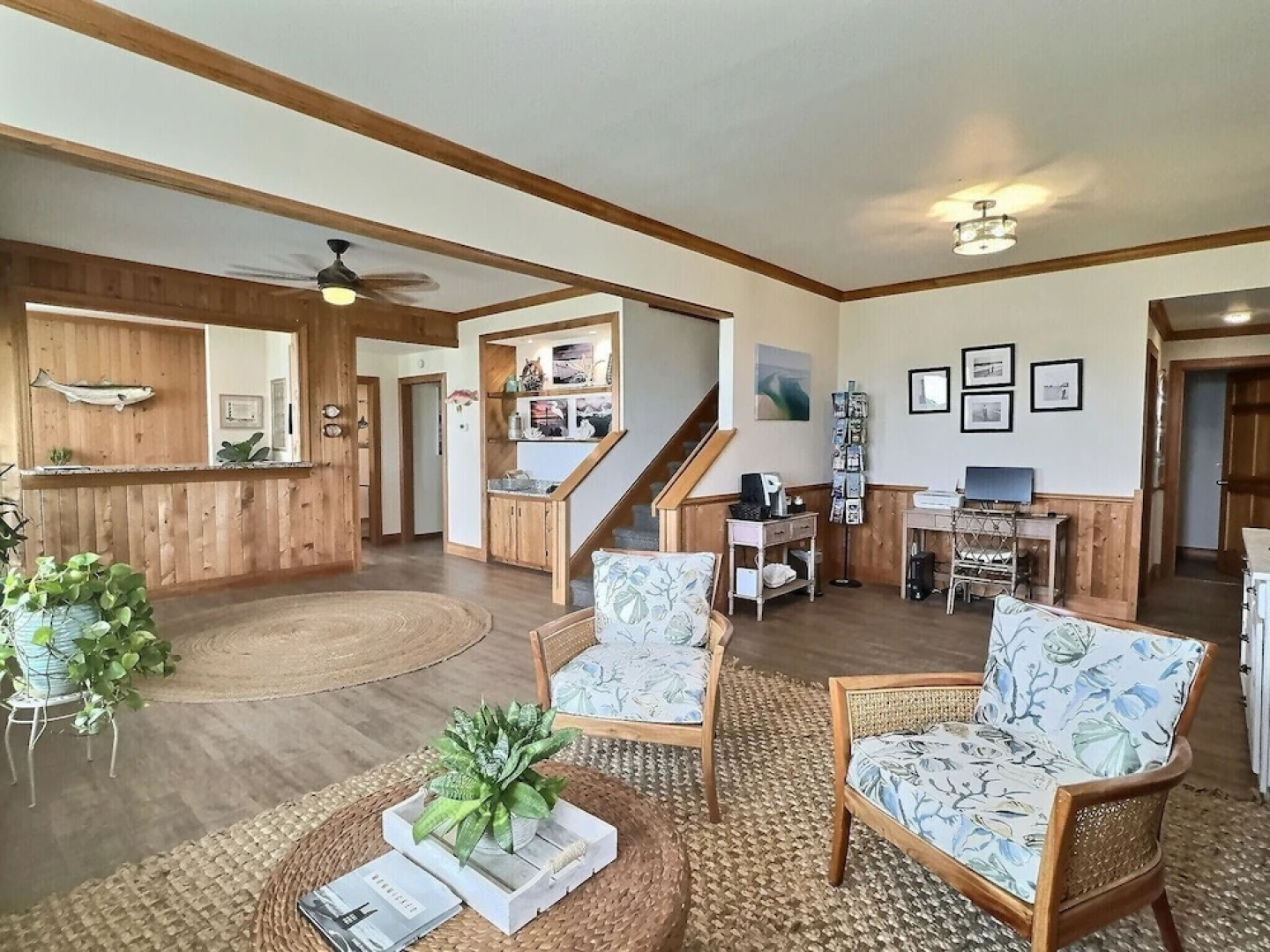 Lighthouse View Oceanfront Lodging