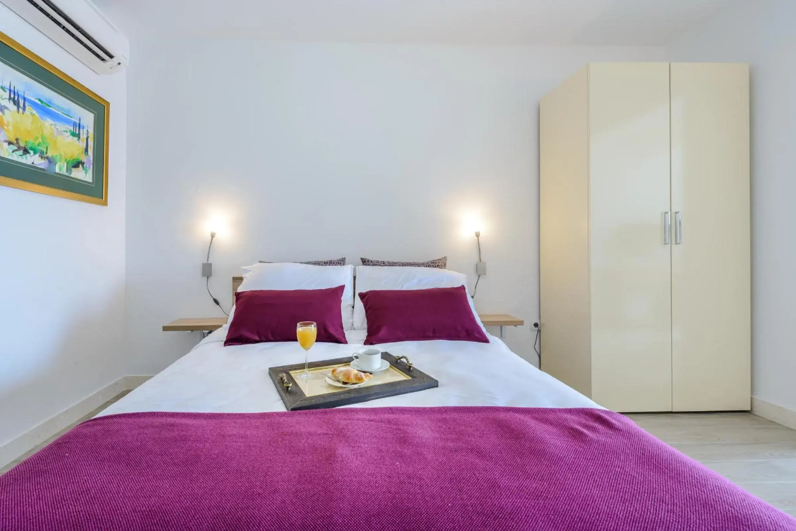 Tandem Apartments with Swimming pool