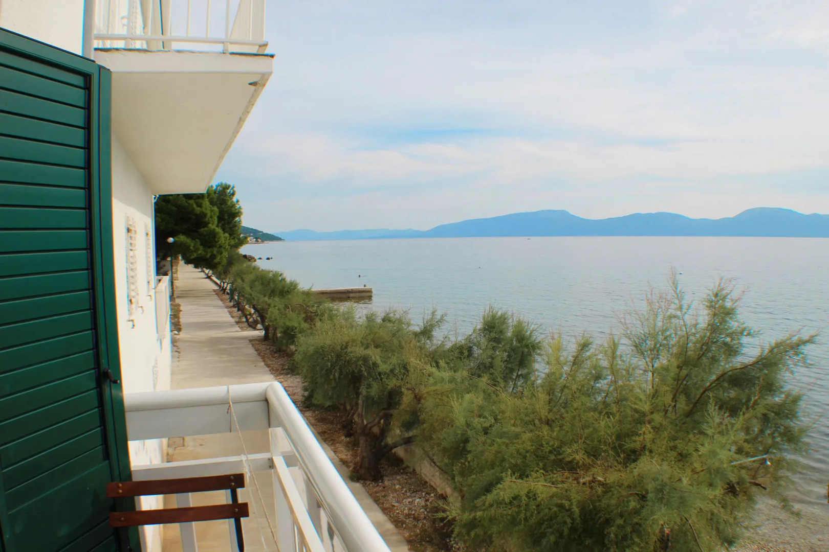 Apartment Bale - right at the beach: A1 Plaza Brist, Riviera Makarska
