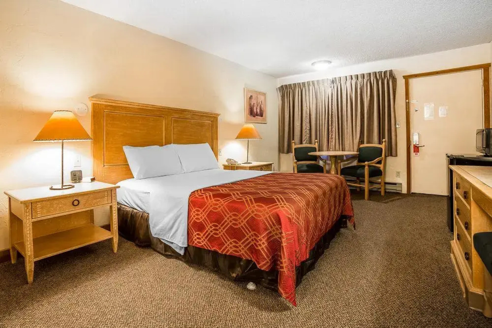 Econo Lodge Inn & Suites Kalispell