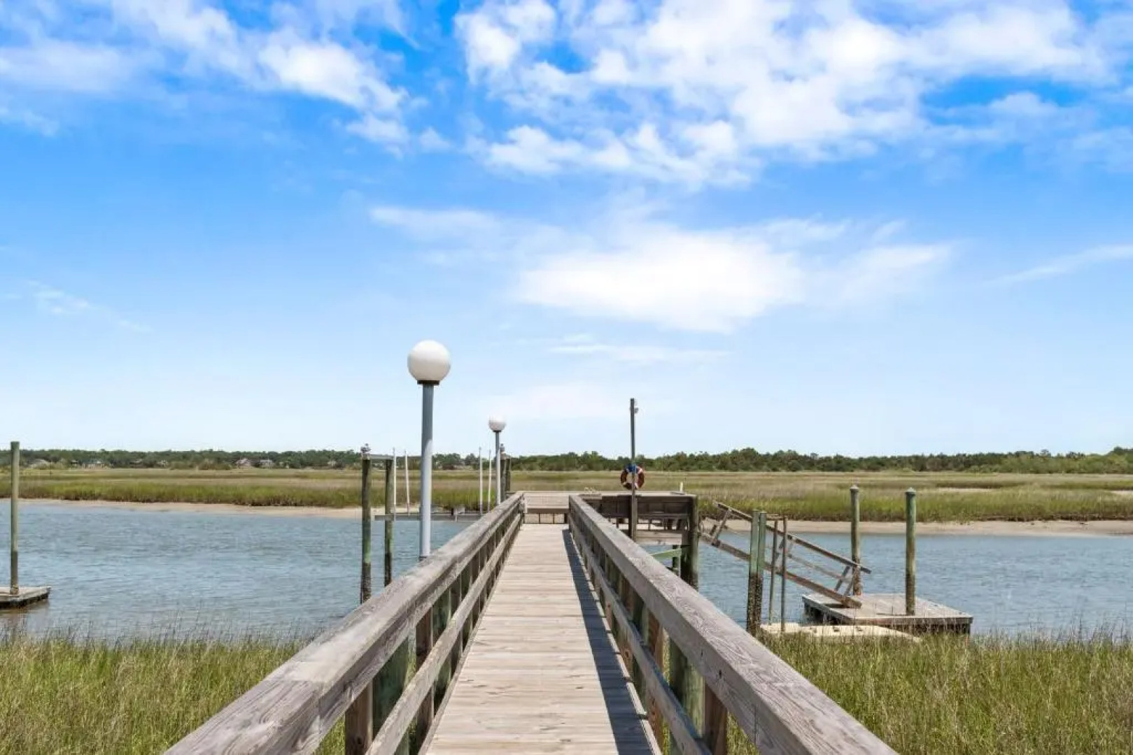 Kings Lynn Inn by Oak Island Accommodations