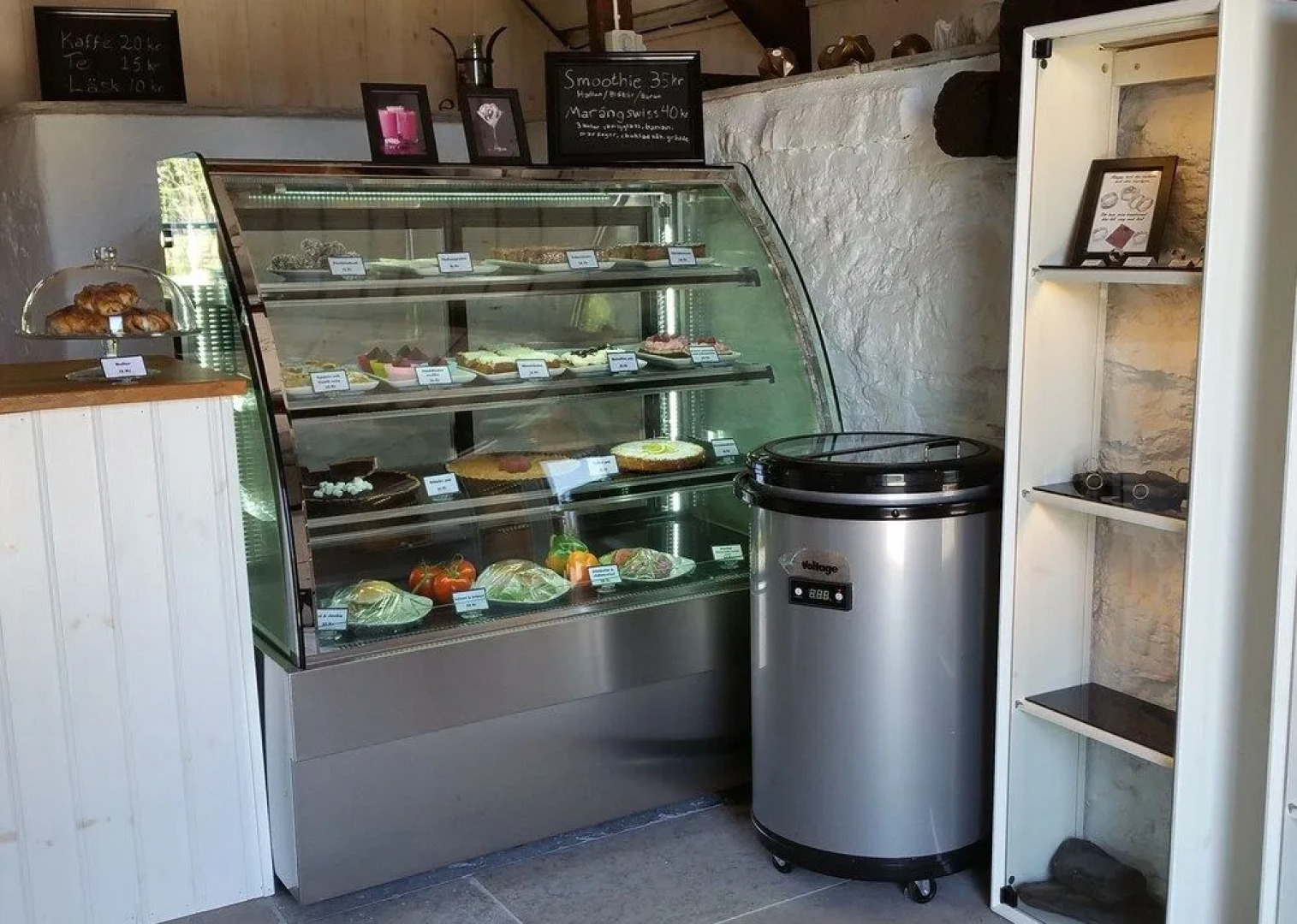 Som Hemma Gardscafe Bed & Breakfast