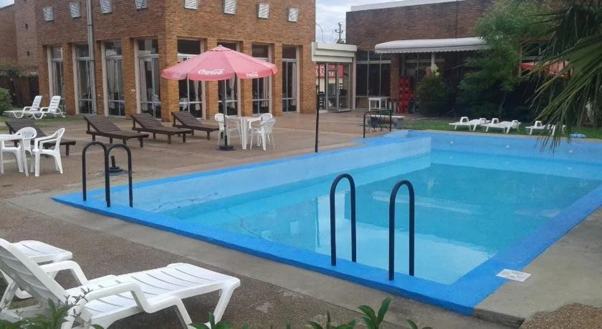 Brisas Del Rio Apart Hotel