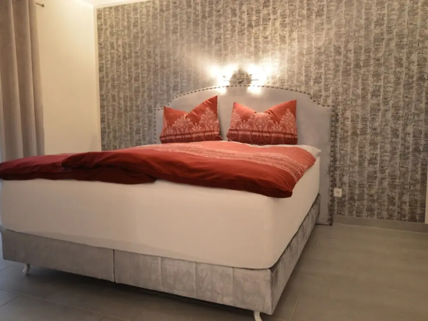 Charming Apartment in Weinsheim with Garden