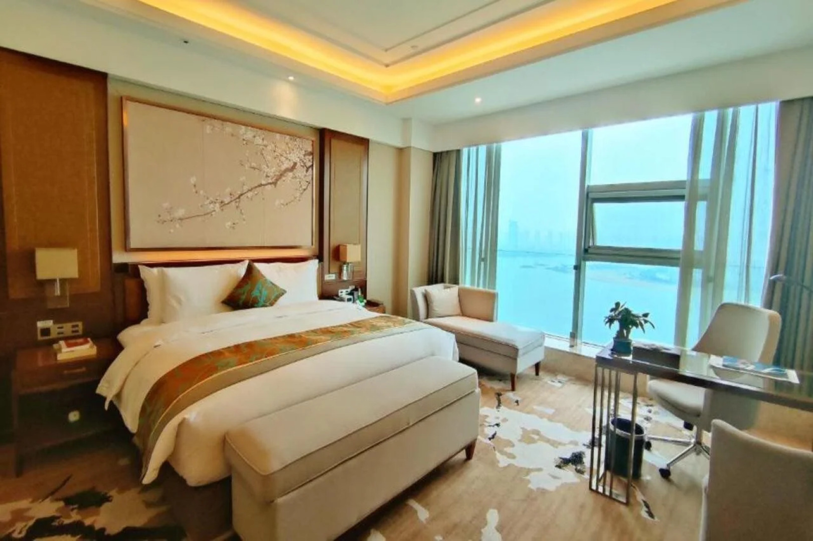 Howard Johnson Xiangyu Plaza Linyi