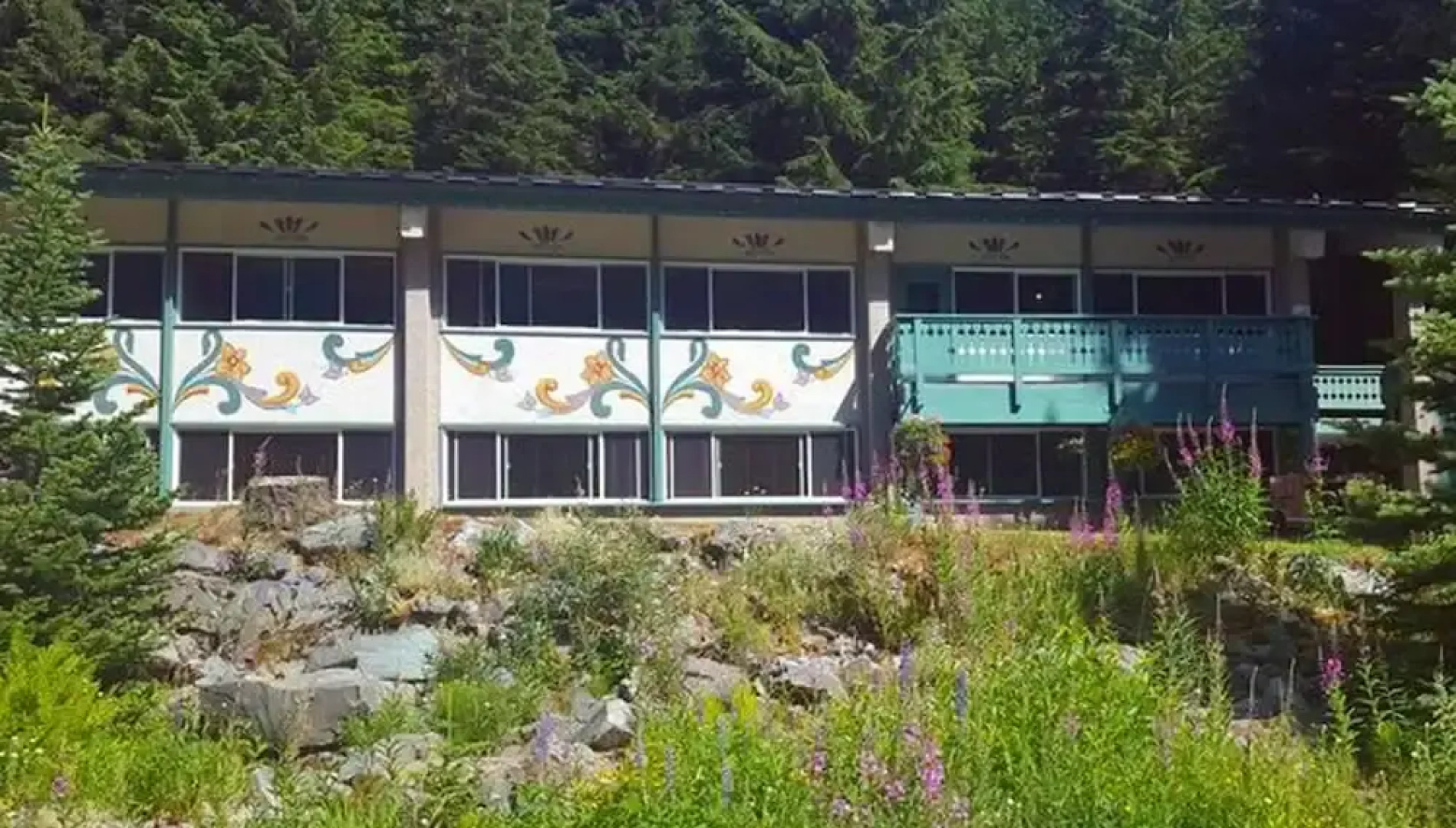 The Alpine Inn at Crystal Mountain Resort