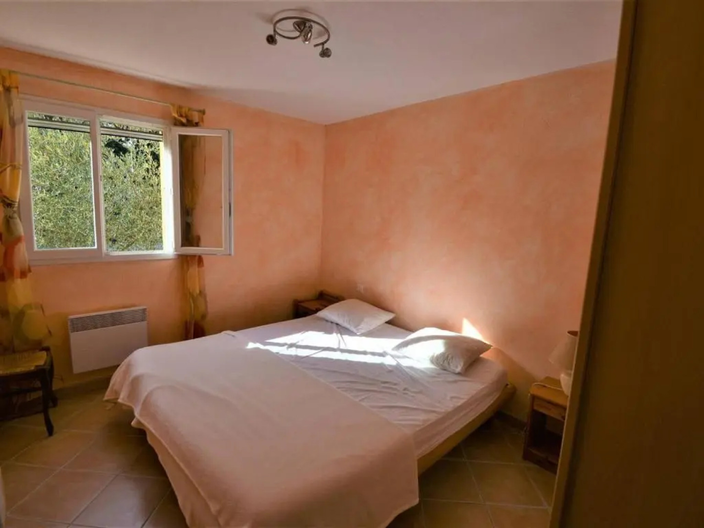 Maison Salavas, 4 pièces, 6 personnes - FR-1-382-38