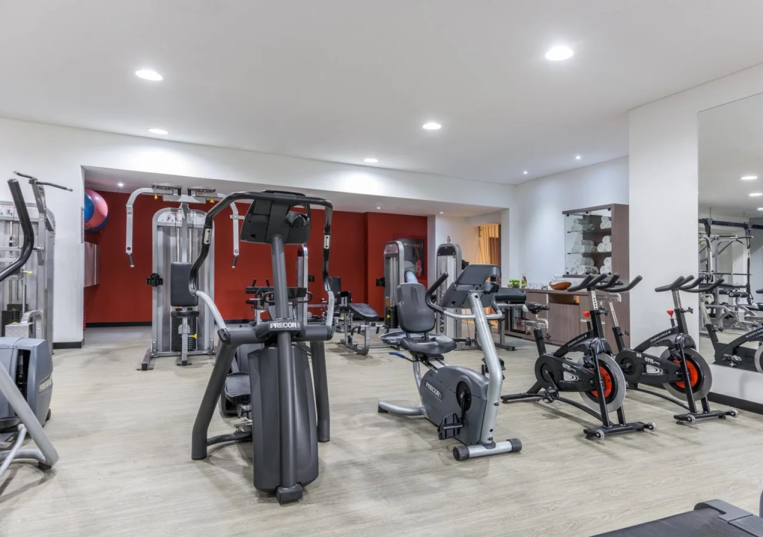 NH Collection Bogotá Teleport Royal