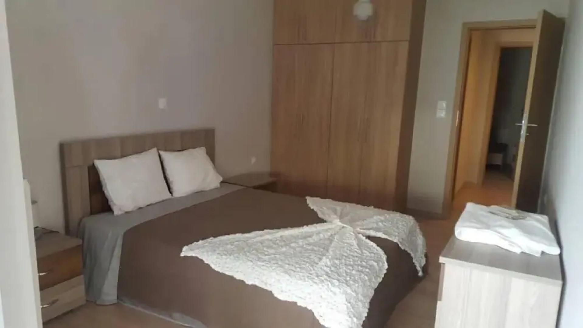 Spacious Apartment at Paleo Faliro