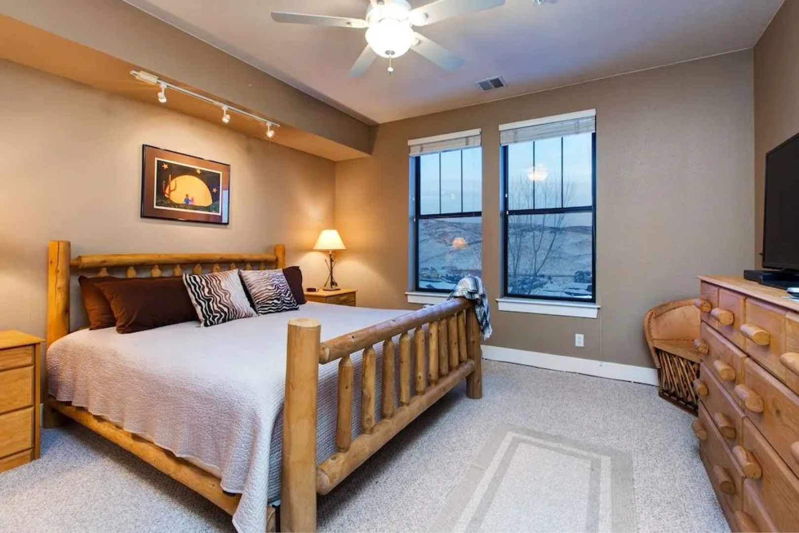 Mountain View Hot Tub Condo by RedAwning