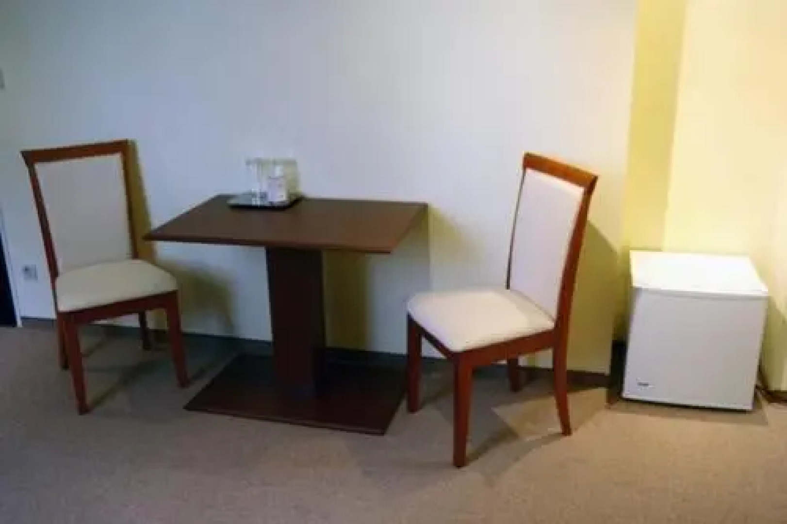 Apát Hotel és Étterem