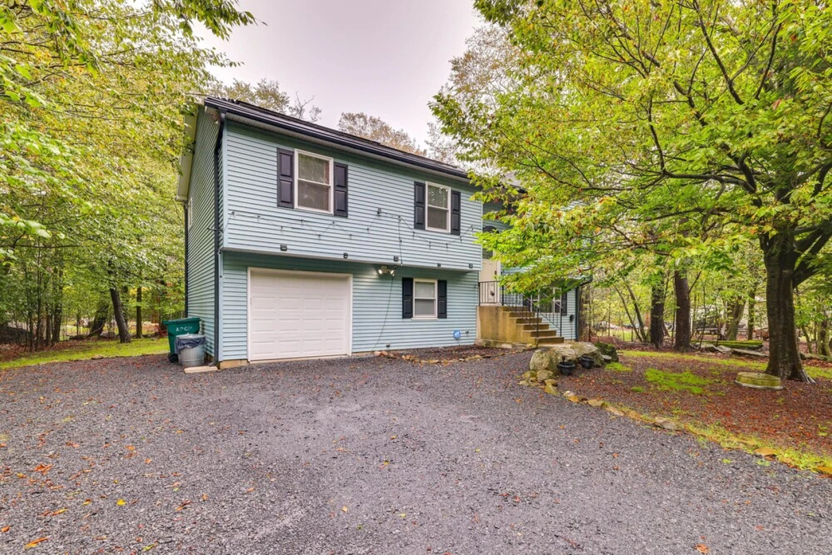 Hot Tub & Game Room: Tobyhanna Vacation Home!