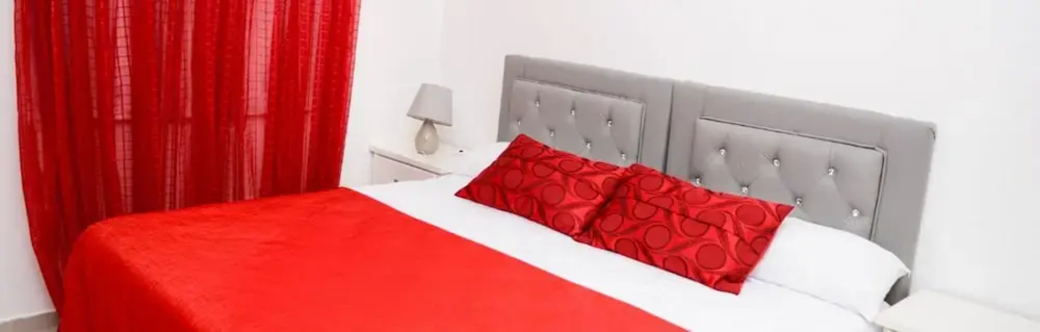 Casa con Piscina y Vigilancia 24H