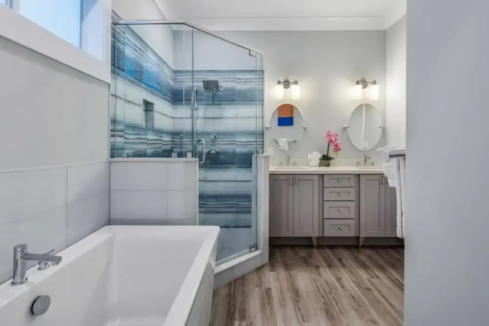 Seagate House by Brightwild Waterfront w Dock