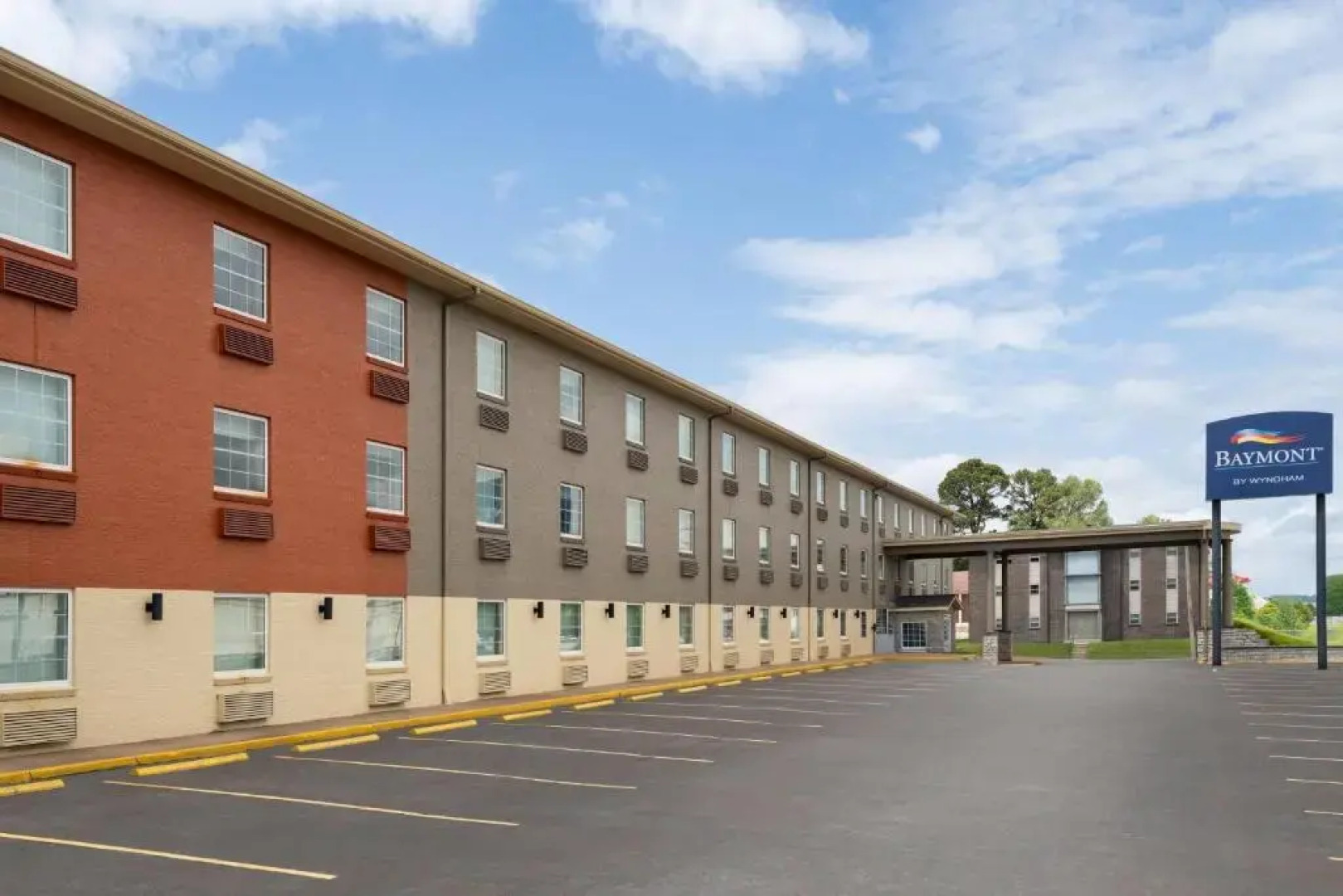 Baymont Inn & Suites Jefferson City