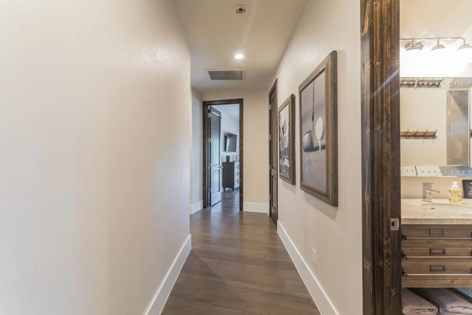 Flag Golf 3 Bedroom Home