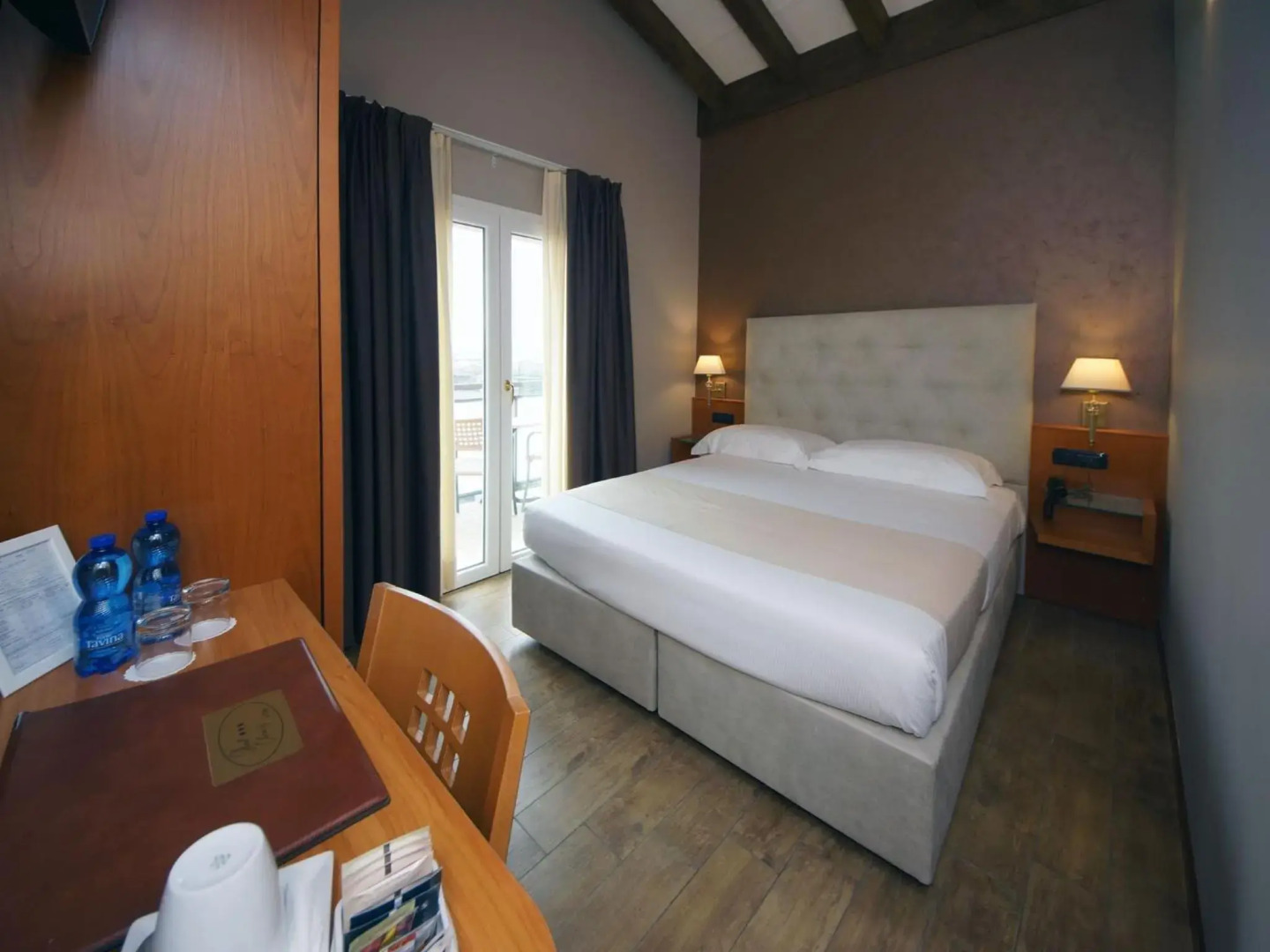 Hotel Clarin 14 by Dori