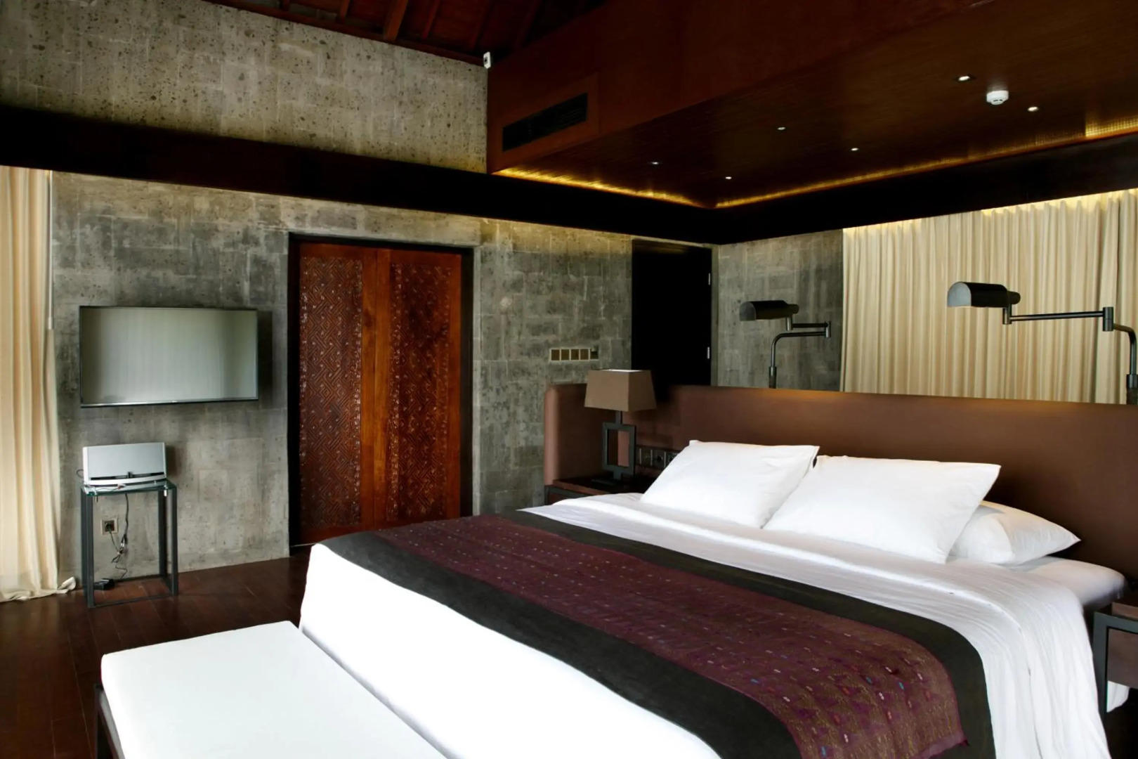 Sanctoo Suites and Villas