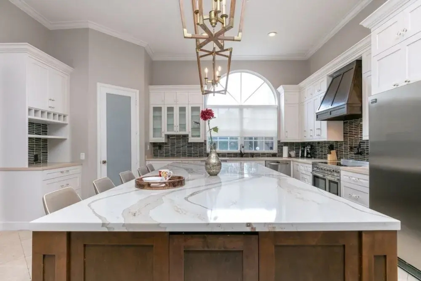 Plantation Acres Mansion 7 Bedroom Villa by Redawning