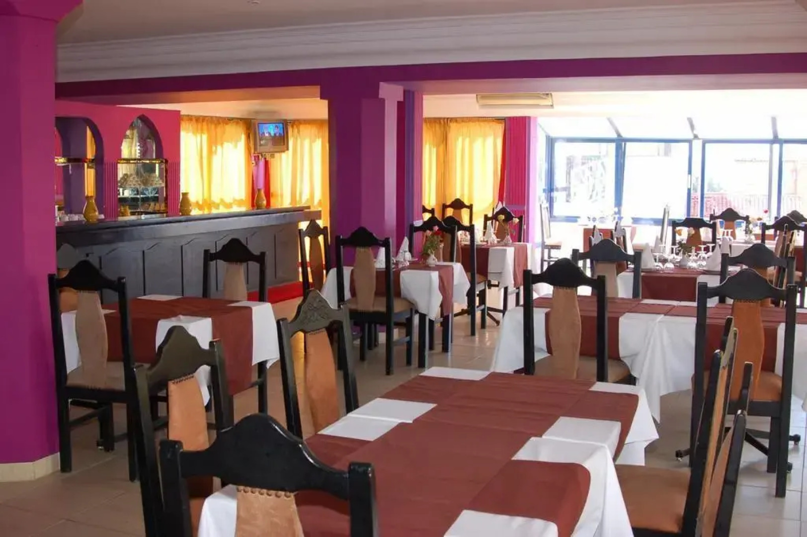 Mabrouk Hotel And Suites