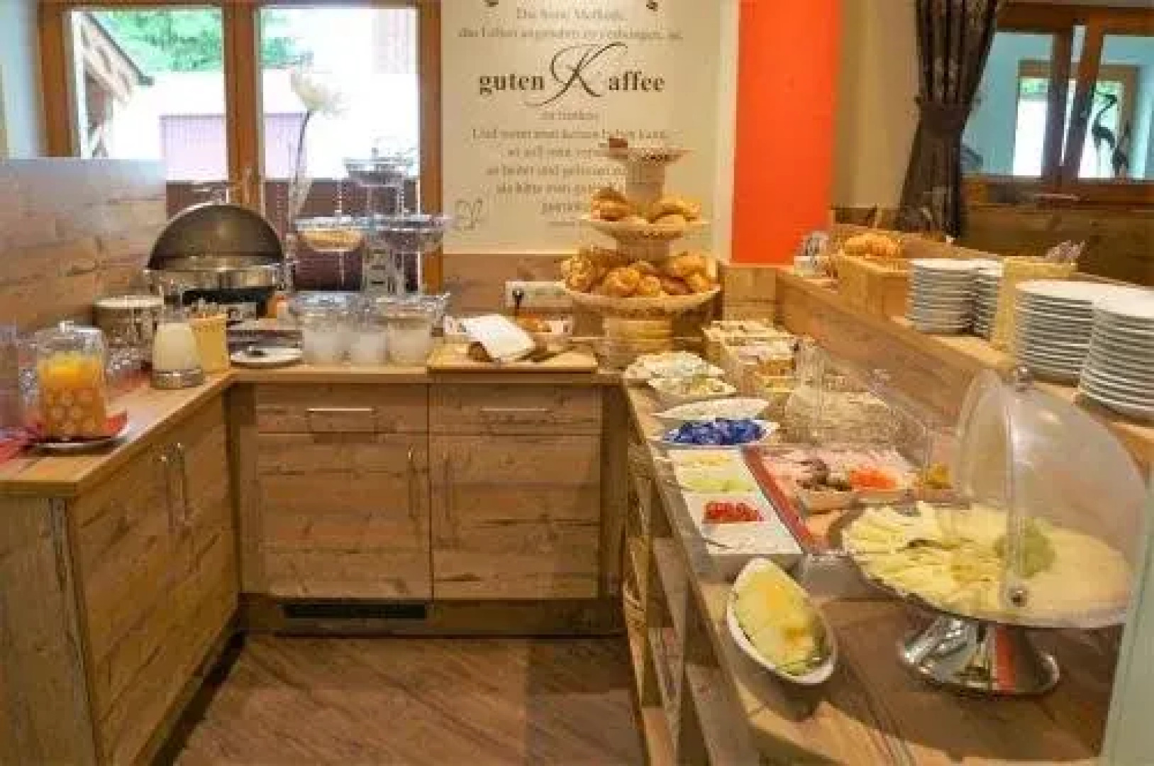 Gästehaus Almrausch, Ferienanlage mit Pool