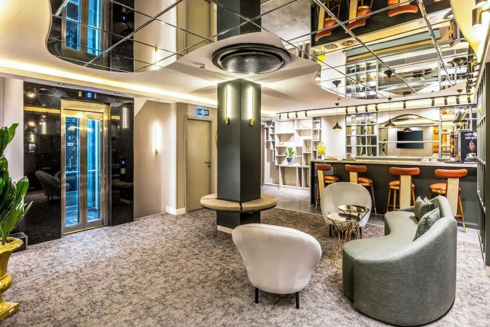 Sistina Old City Hotel