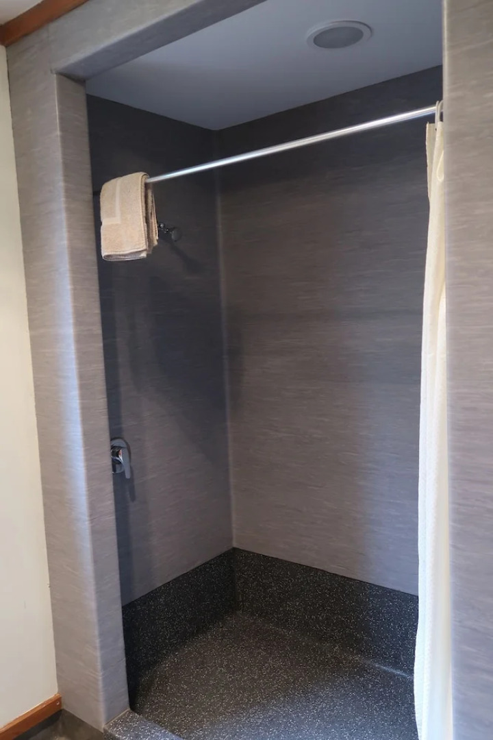 Te Nikau Retreat - Hostel