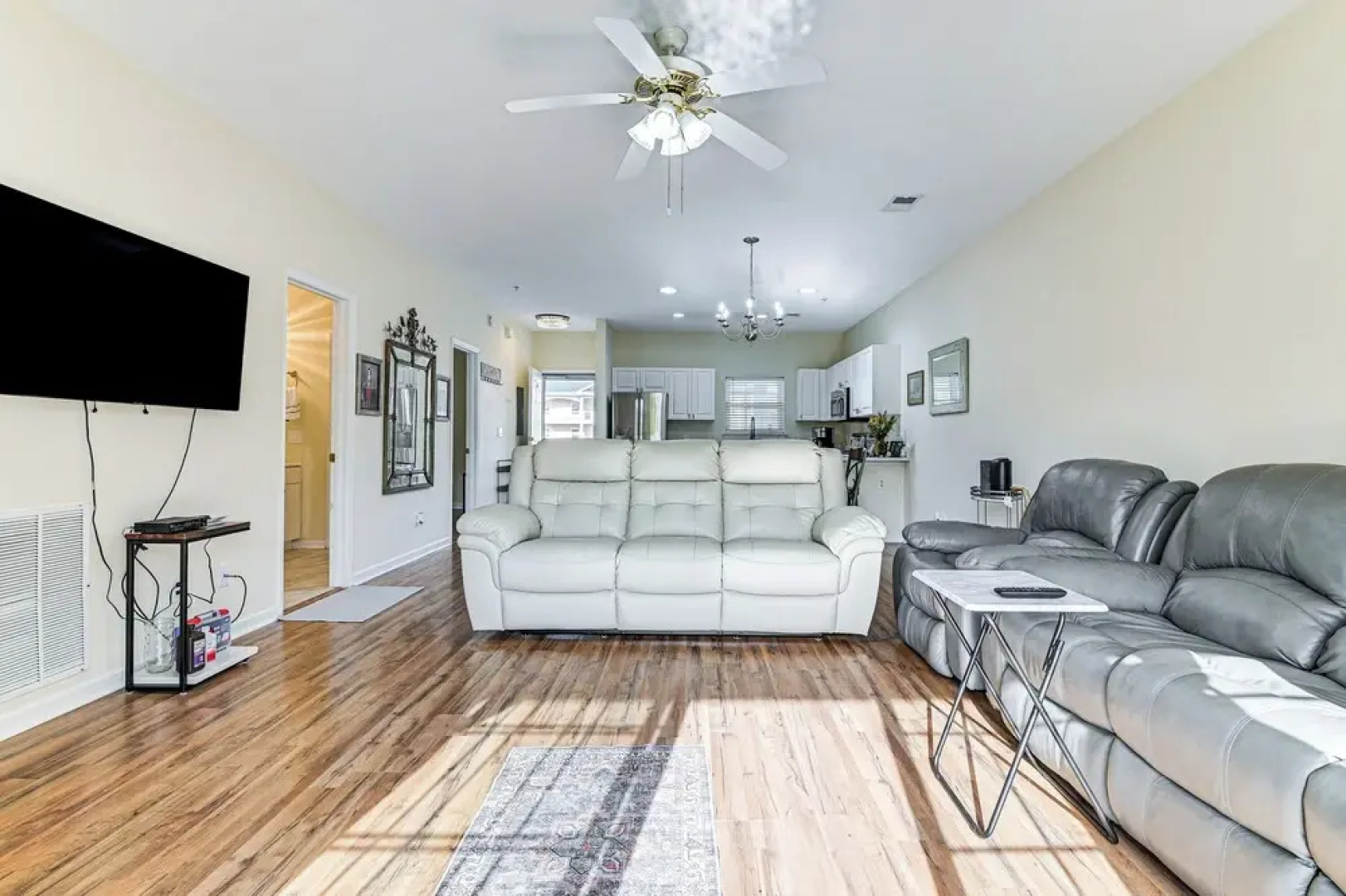 6 Mi to Myrtle Beach Hot Spots: Cozy Condo!