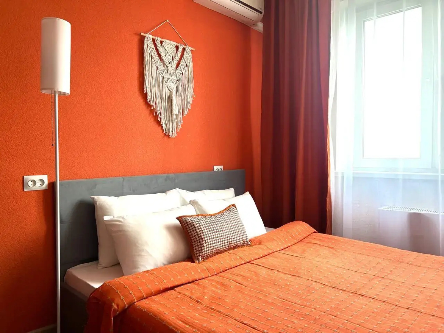 На Сутки на улице Чернышевского 98