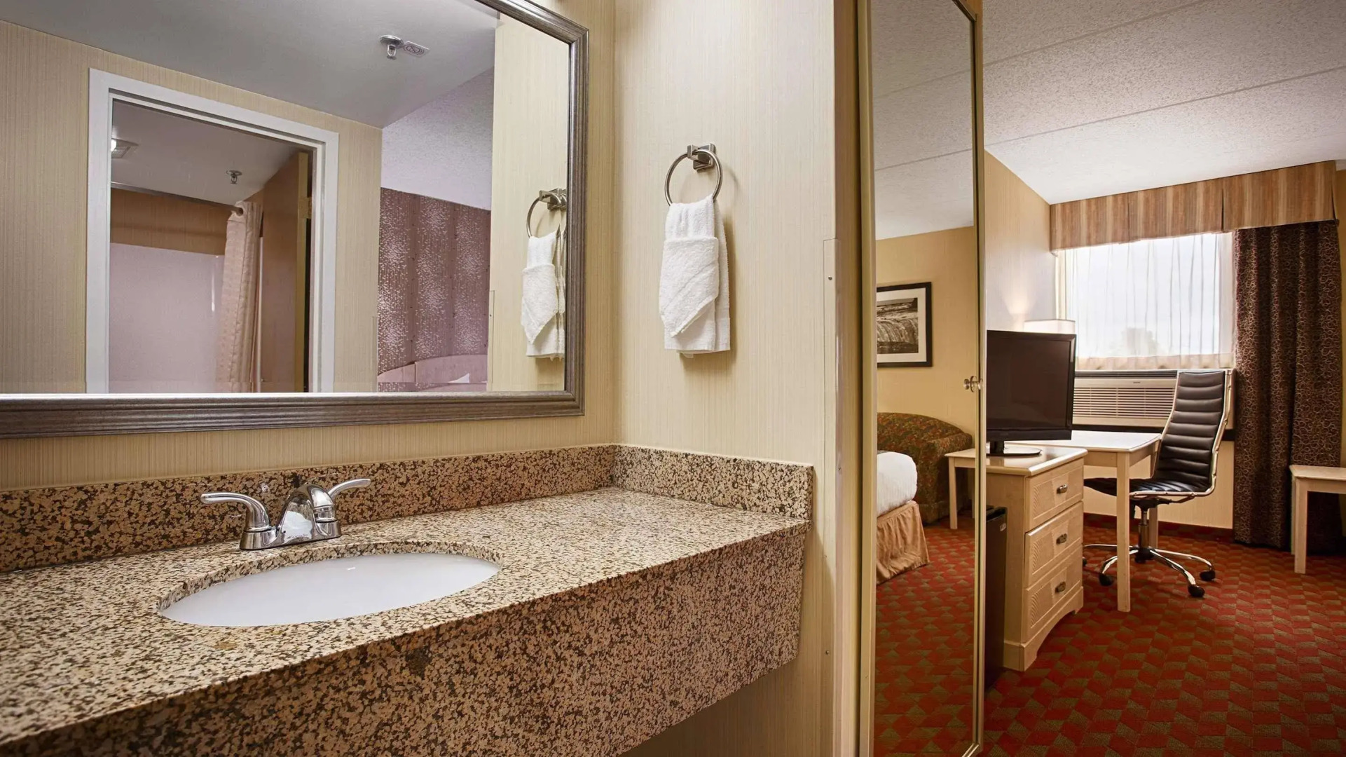 Best Western Inn Buffalo Airport