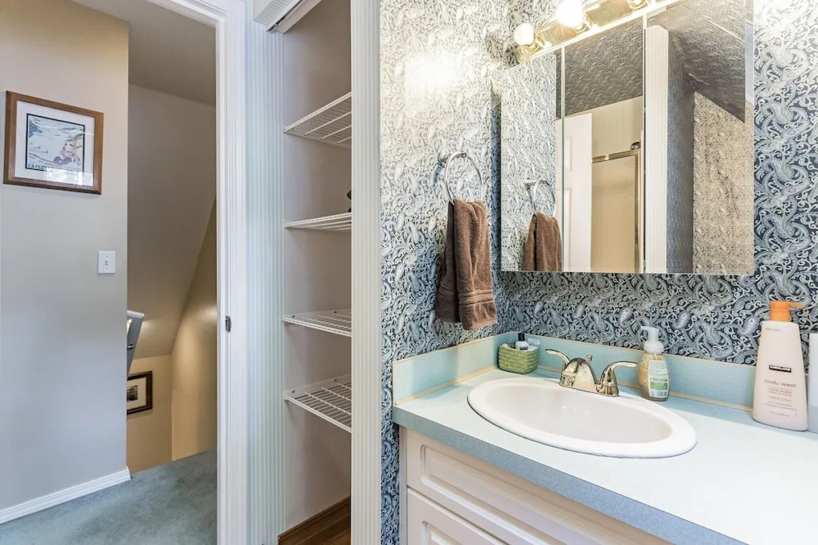 Elk Crossing Cozy Cabin At Crystal Mountain 3 Bedroom Home by RedAwning