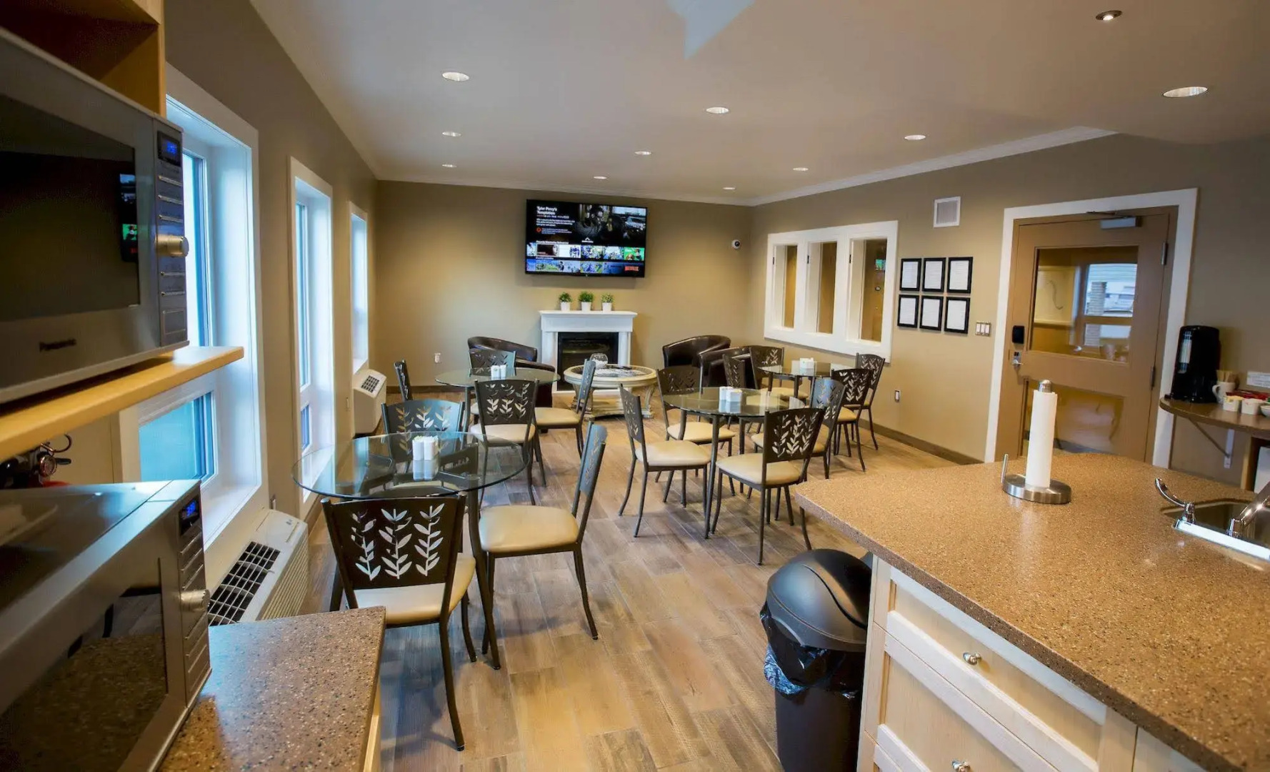 Refresh Inn & Suites