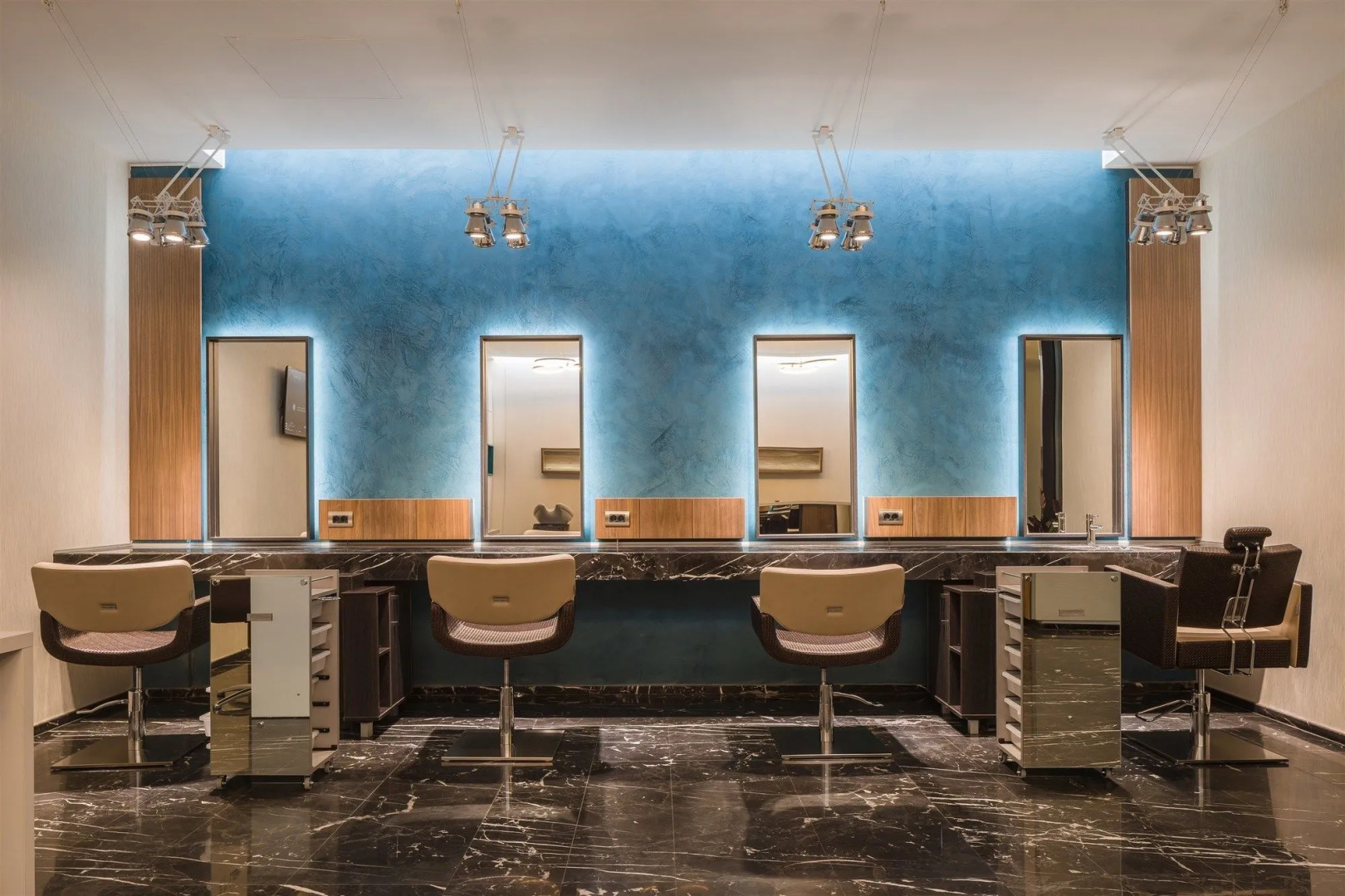 Sky Blue Hotel & Spa