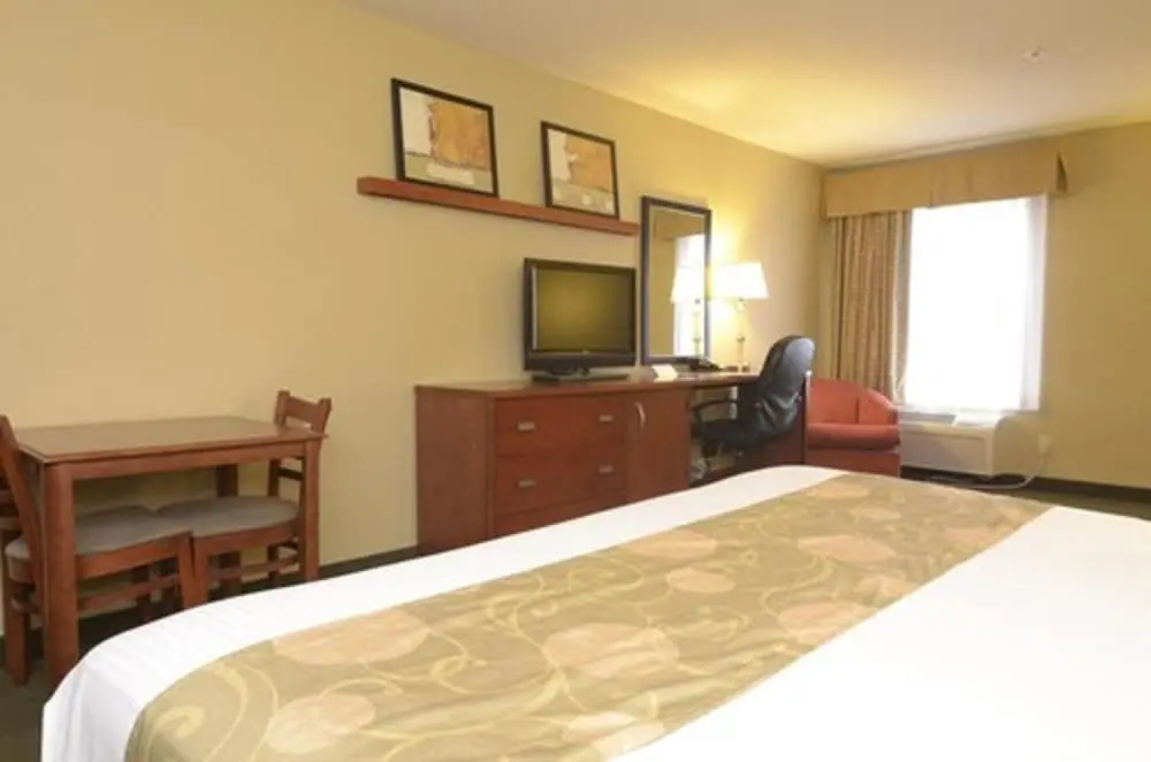 Big Splash Adventure Indoor Water Park & Resort