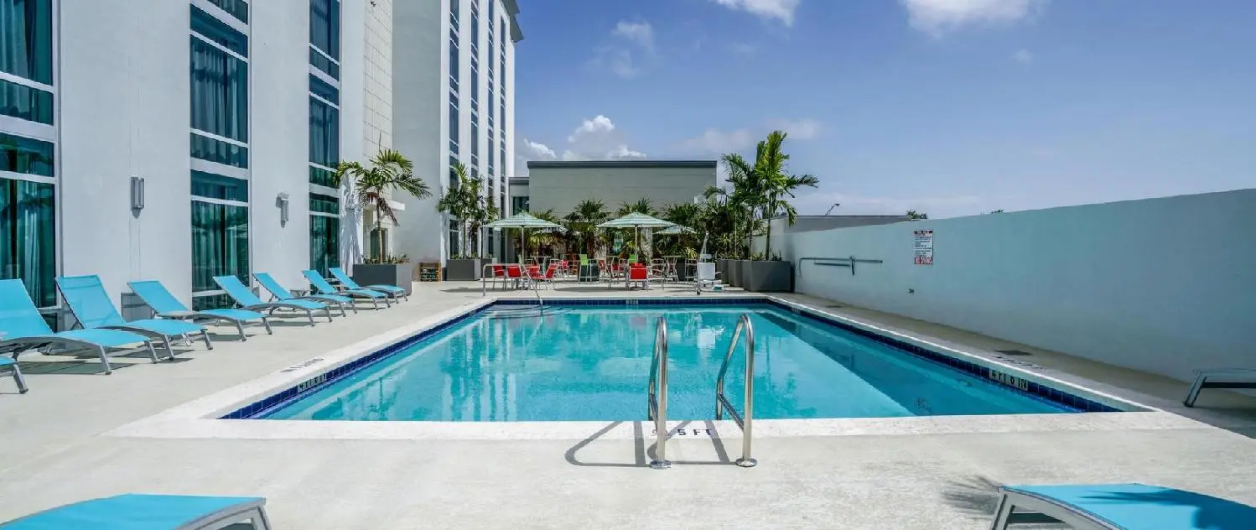 Hotel Dello Fort Lauderdale Airport, Tapestry Collection by Hilton